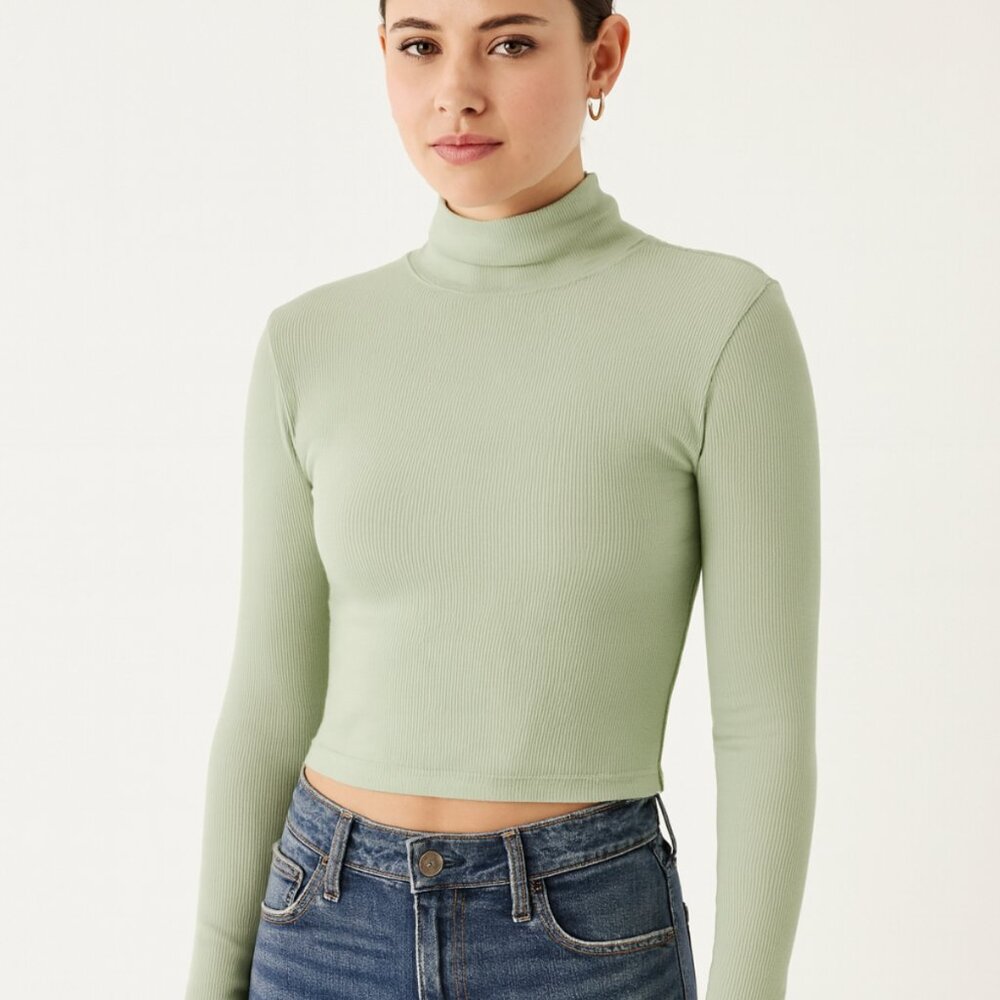 American Eagle Turtleneck Ribbed Cropped Shirt Women's Size M Sage Green Top